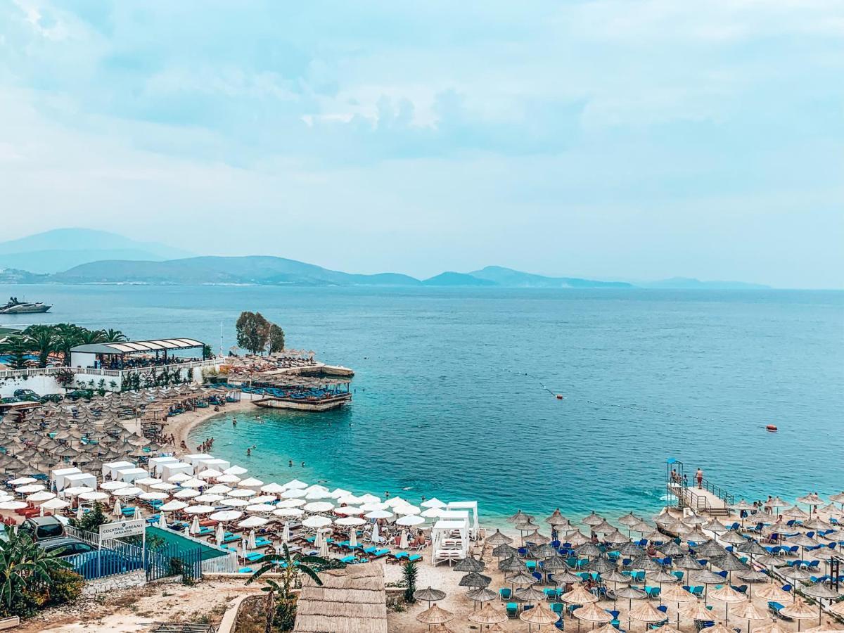 Majki Beach Apartments Sarande Bagian luar foto