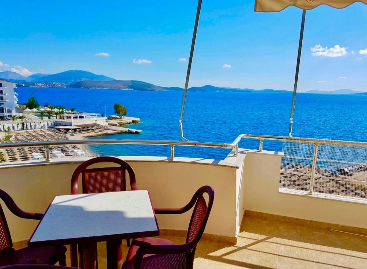 Majki Beach Apartments Sarande Bagian luar foto