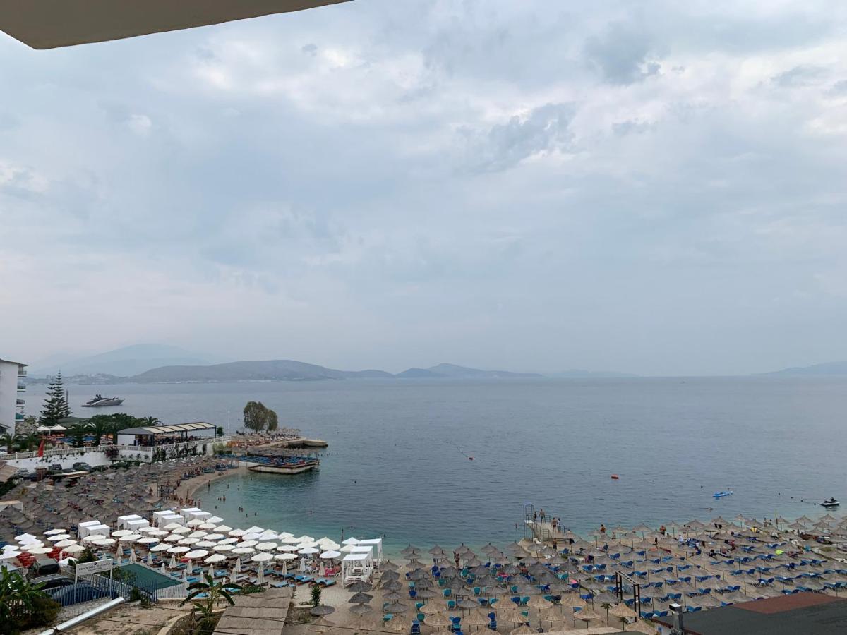 Majki Beach Apartments Sarande Bagian luar foto