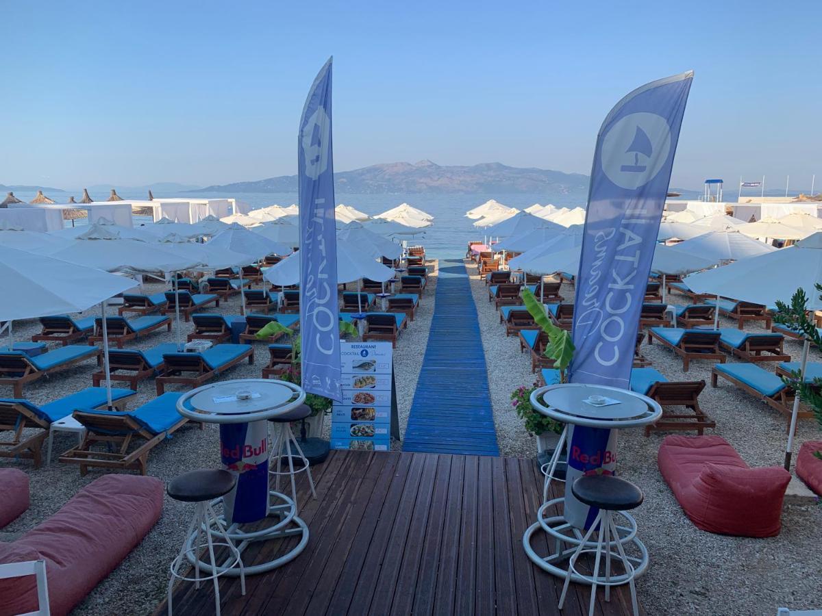 Majki Beach Apartments Sarande Bagian luar foto