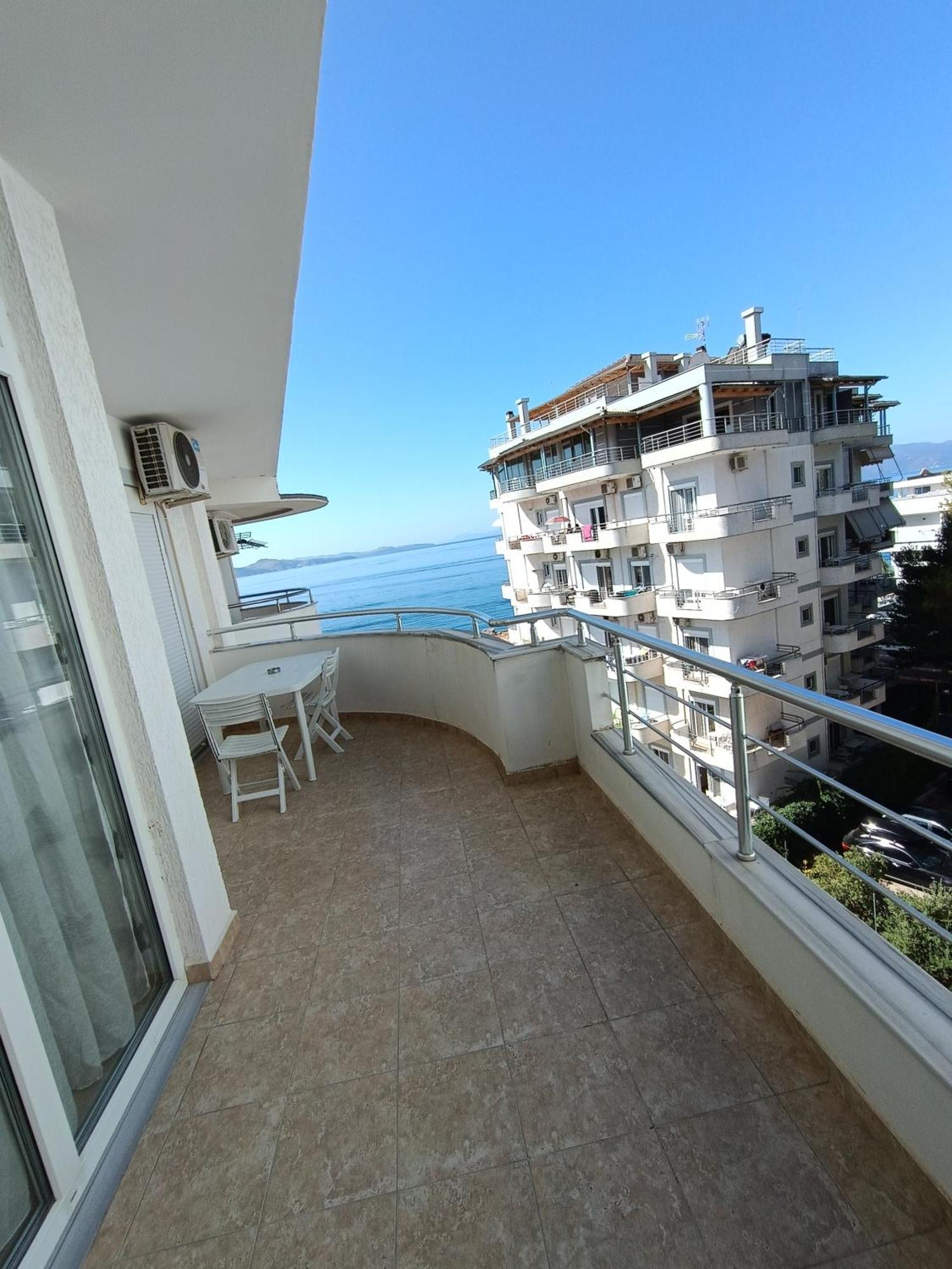 Majki Beach Apartments Sarande Bagian luar foto