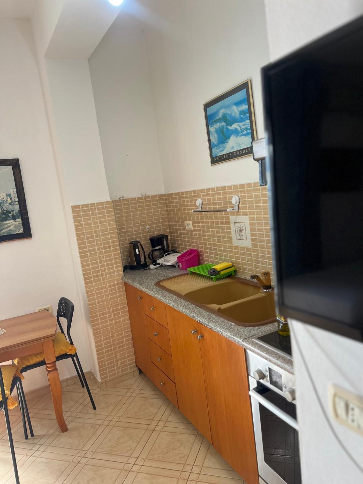 Majki Beach Apartments Sarande Bagian luar foto