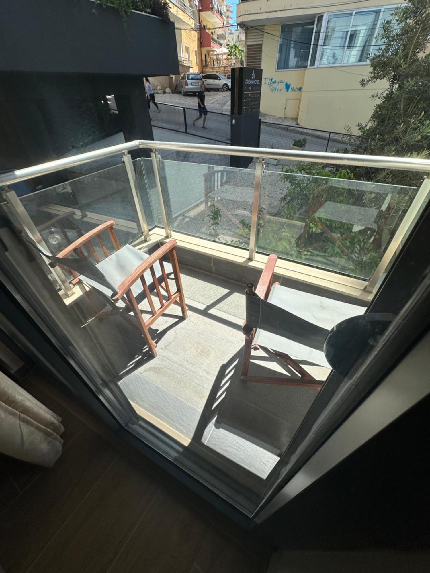 Majki Beach Apartments Sarande Bagian luar foto
