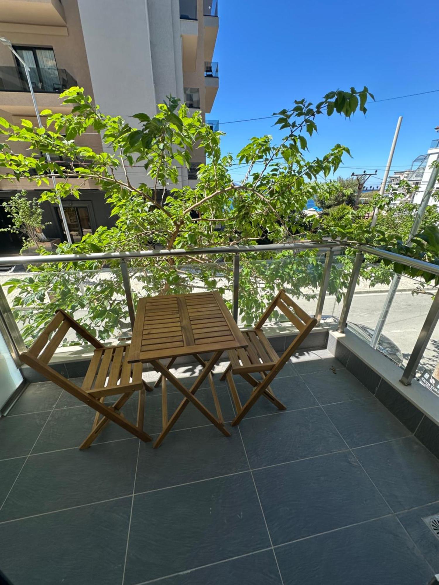 Majki Beach Apartments Sarande Bagian luar foto